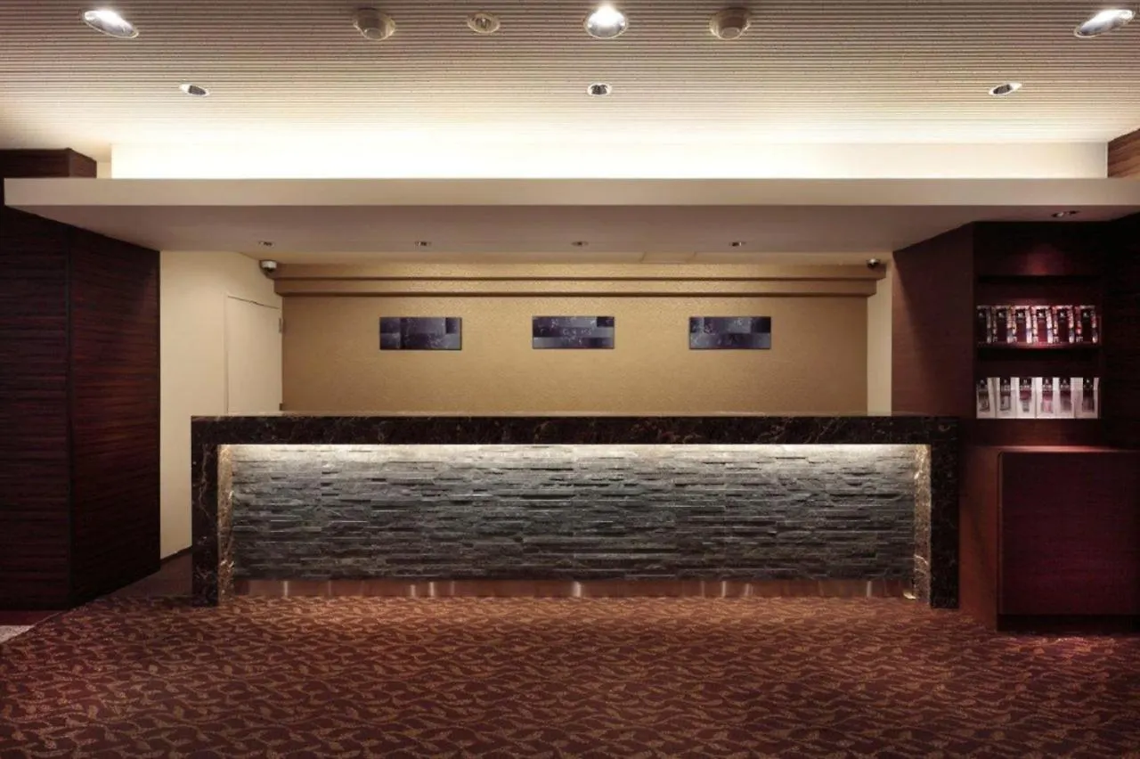 Via Inn Shin Osaka 3*,